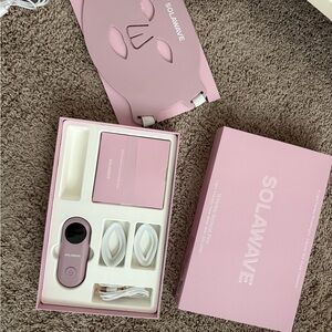 NIB Solawave Wrinkle Retreat Pro LED Face Mask